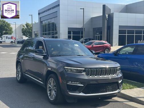2022 Jeep Grand Cherokee Summit