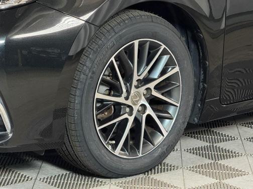2017 Lexus ES 350 Base