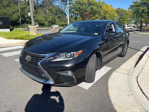 2017 Lexus ES 350 Base