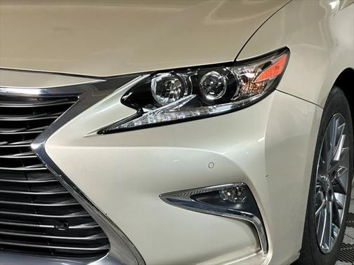 2018 Lexus ES 350 Base