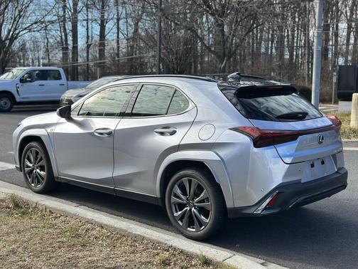 2024 Lexus UX 250h F Sport