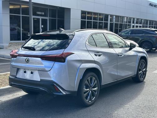 2024 Lexus UX 250h F Sport