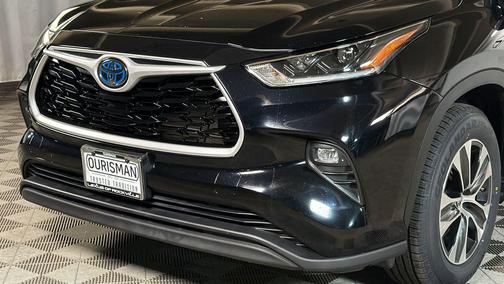 2021 Toyota Highlander Hybrid XLE