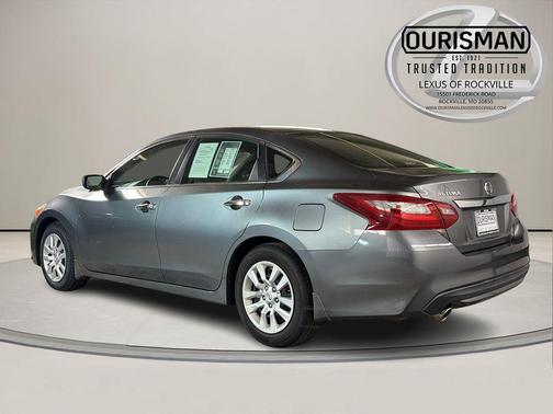Gun Metallic 2018 Nissan Altima 2.5 S