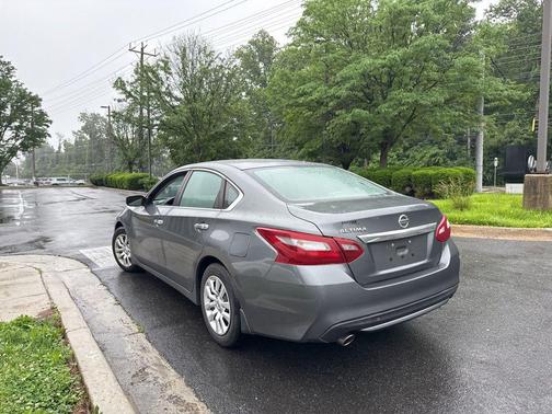 Gun Metallic 2018 Nissan Altima 2.5 S