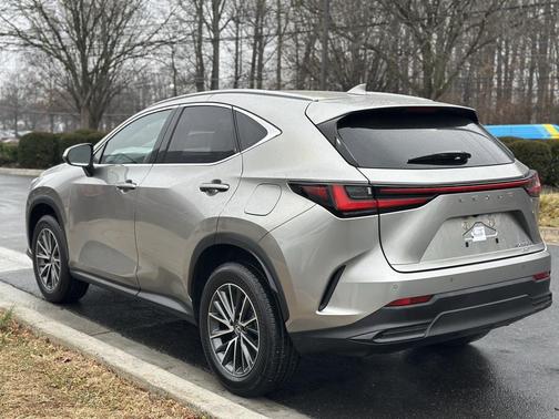 2024 Lexus NX 350h Premium