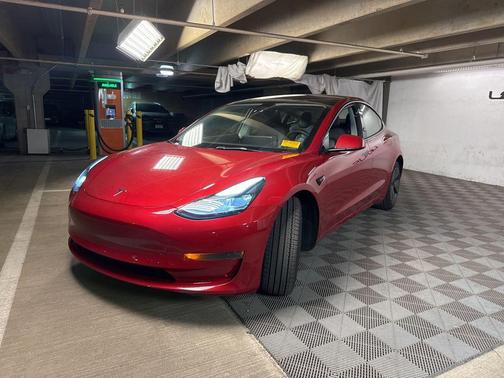 2023 Tesla Model 3 Standard Range