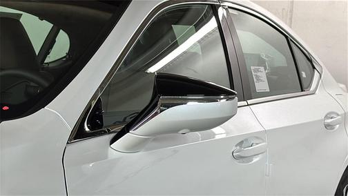 2025 Lexus ES 350 Ultra Luxury