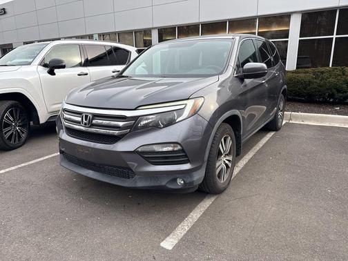 2017 Honda Pilot EX