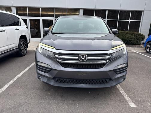 2017 Honda Pilot EX