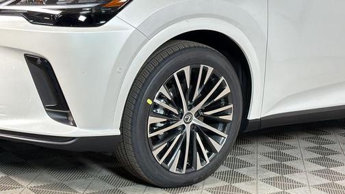 Eminent White Pearl 2026 Lexus RX 350h Premium+