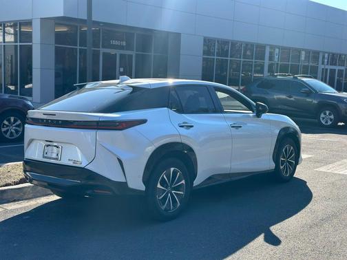 2023 Lexus RZ 450e Premium