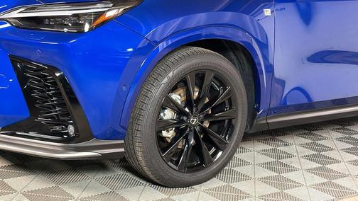 2025 Lexus NX 450h+ F SPORT Handling