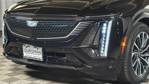 2025 Cadillac LYRIQ Sport