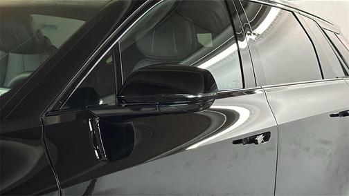 2025 Cadillac LYRIQ Sport