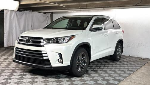 2017 Toyota Highlander Limited Platinum