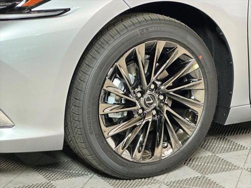 2025 Lexus ES 350 Ultra Luxury