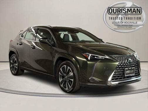 Nori Green Pearl 2025 Lexus UX 300h Premium