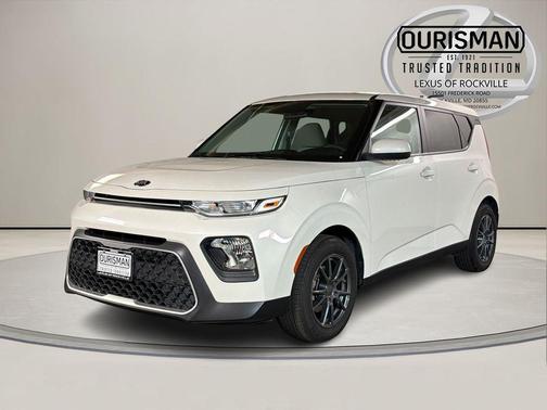 Snow White Pearl 2020 Kia Soul LX