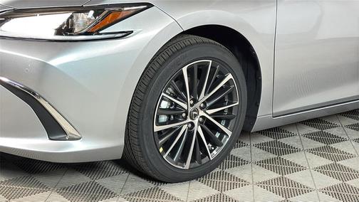 2025 Lexus ES 350 Base