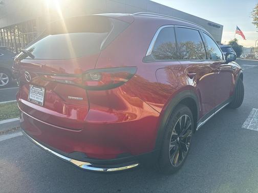 2024 Mazda CX-90 PHEV Premium Plus