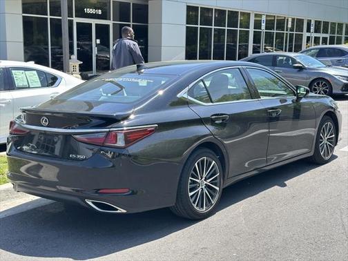 2024 Lexus ES 350 Premium