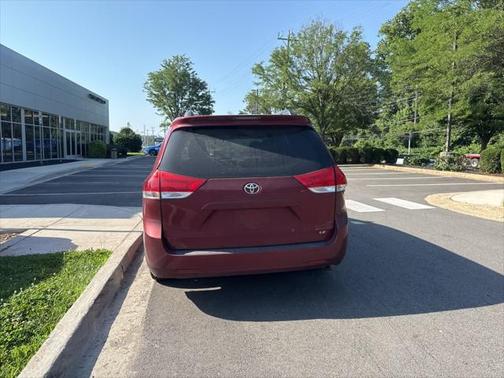 2012 Toyota Sienna LE