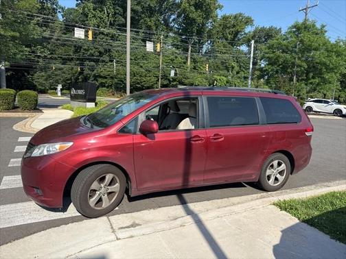 2012 Toyota Sienna LE