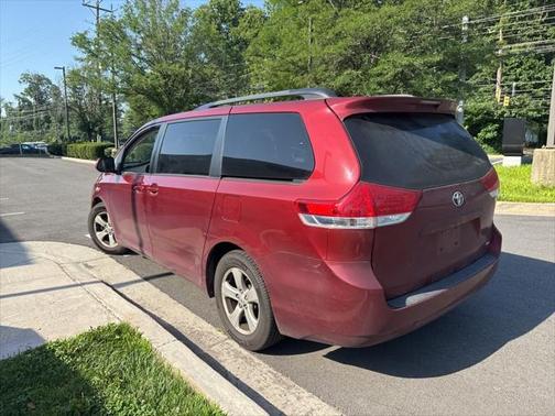 2012 Toyota Sienna LE