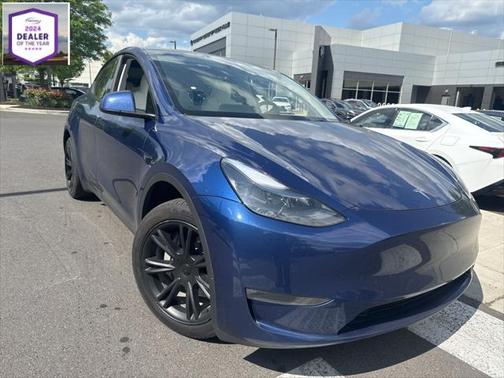2024 Tesla Model Y Long Range Dual Motor All-Wheel Drive