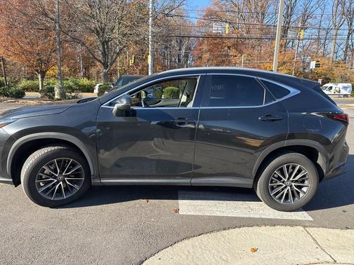 2022 Lexus NX 350h Premium