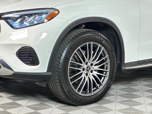 2025 Mercedes-Benz GLC 300 4MATIC Coupe