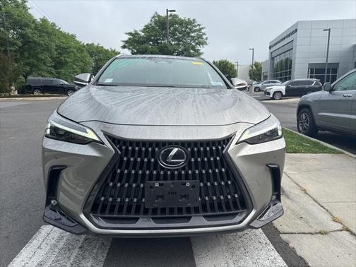 2022 Lexus NX 350h Premium