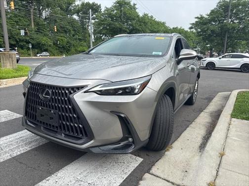2022 Lexus NX 350h Premium