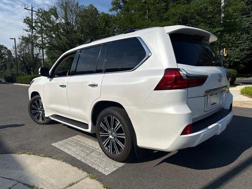 Eminent White Pearl 2021 Lexus LX 570 Three-Row