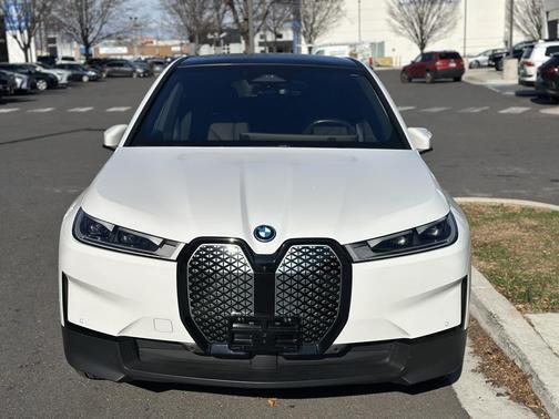 2024 BMW iX xDrive50