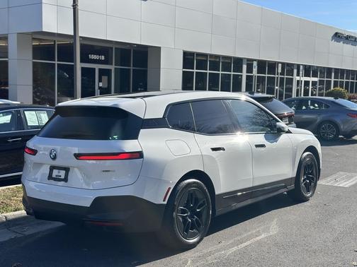 2024 BMW iX xDrive50