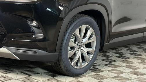Midnight Black Metallic 2024 Toyota Grand Highlander Limited