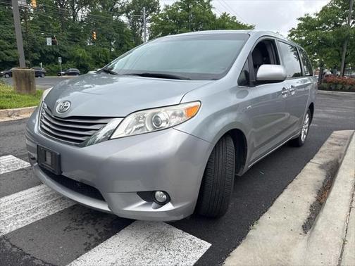 2017 Toyota Sienna Limited