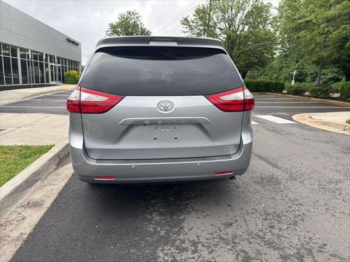 2017 Toyota Sienna Limited