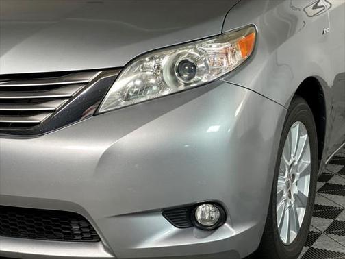 2017 Toyota Sienna Limited