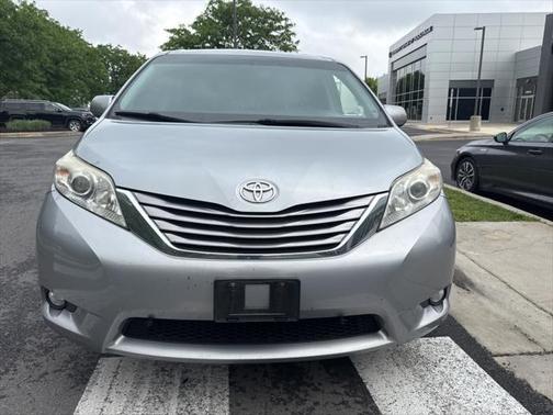 2017 Toyota Sienna Limited