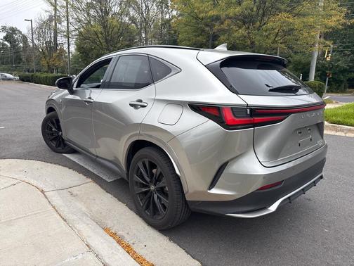 2024 Lexus NX 450h+ F SPORT Handling