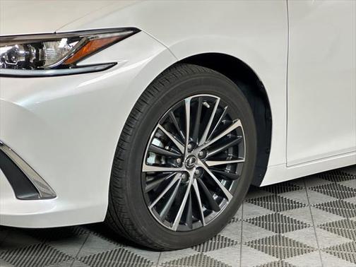 2024 Lexus ES 350 Base