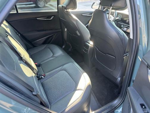 2024 Kia Niro Touring