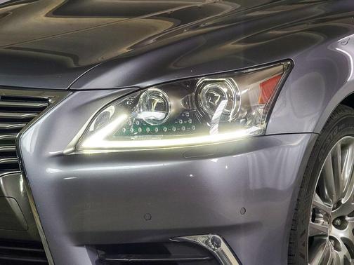 Photo 4 of 36 of 2014 Lexus LS 460 Base
