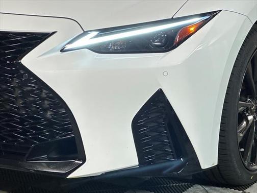 2022 Lexus IS 350 Base