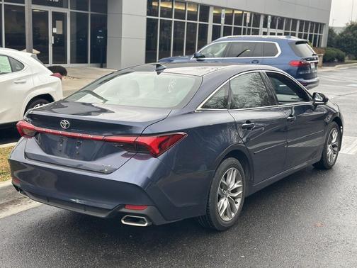 2020 Toyota Avalon XLE