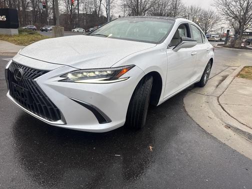 2025 Lexus ES 350 Ultra Luxury