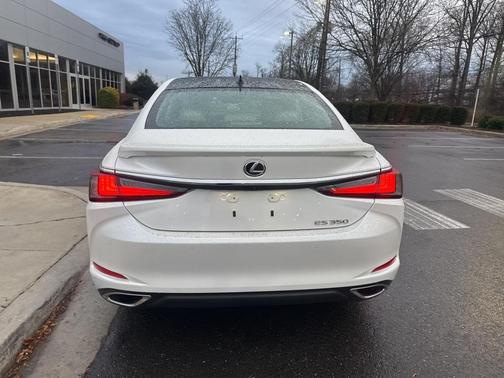 2025 Lexus ES 350 Ultra Luxury